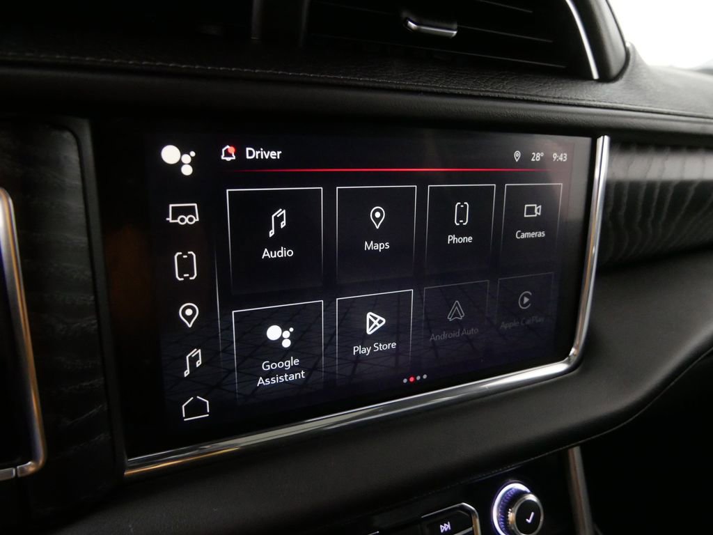 Used 2023 GMC Yukon XL Denali image 35