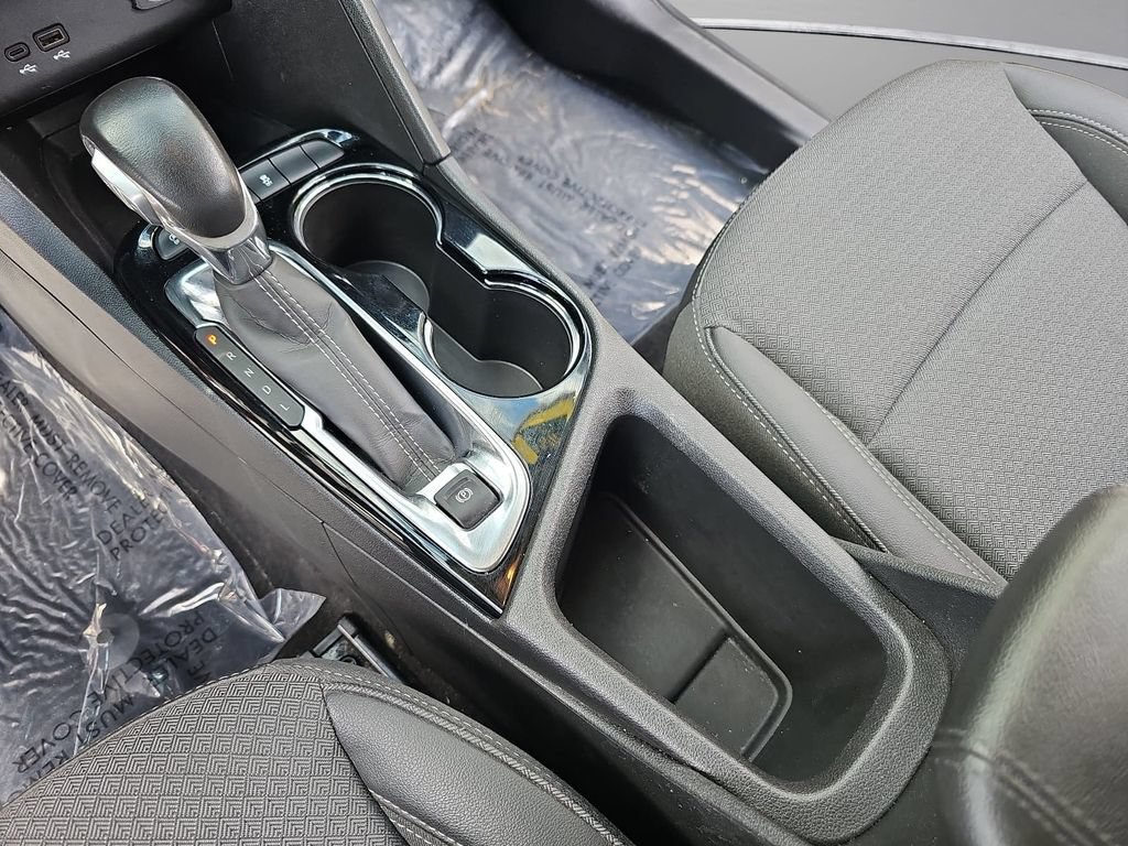Used 2024 Buick Encore GX Preferred FWD image 23