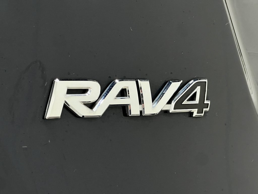 Used 2018 Toyota RAV4 Limited AWD/4WD image 41