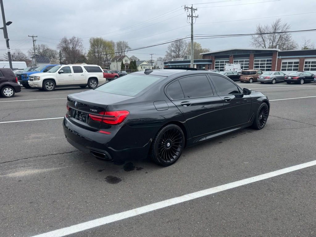 Used 2018 BMW 750i xDrive image 8