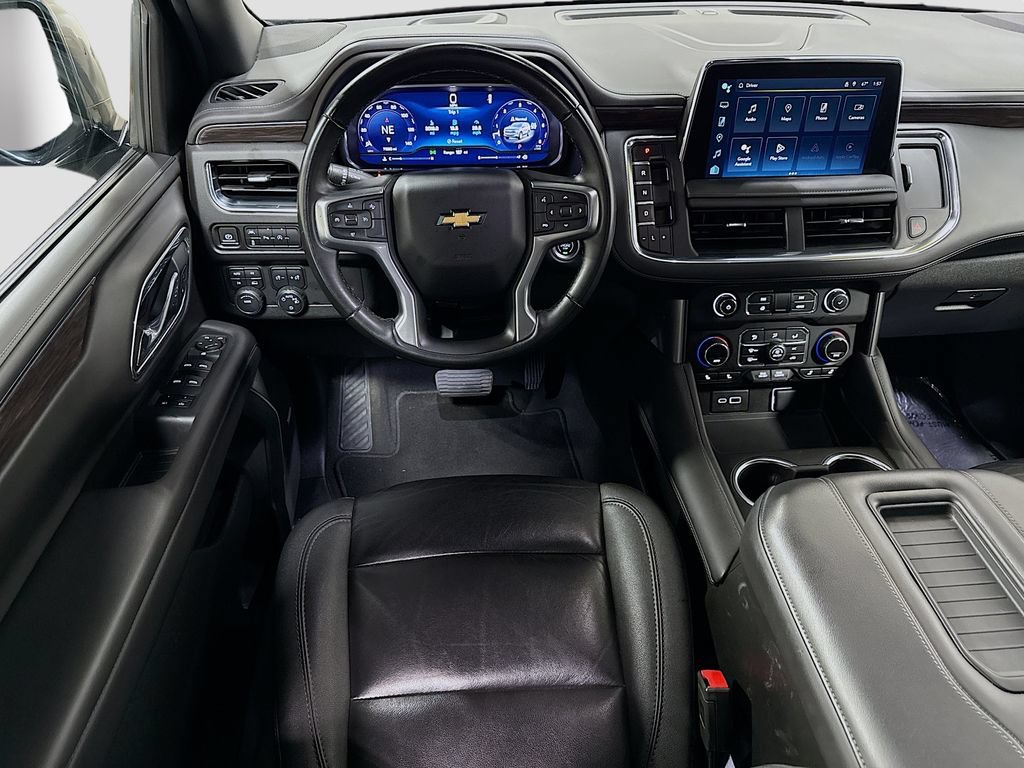Used 2024 Chevrolet Suburban LT AWD/4WD image 23