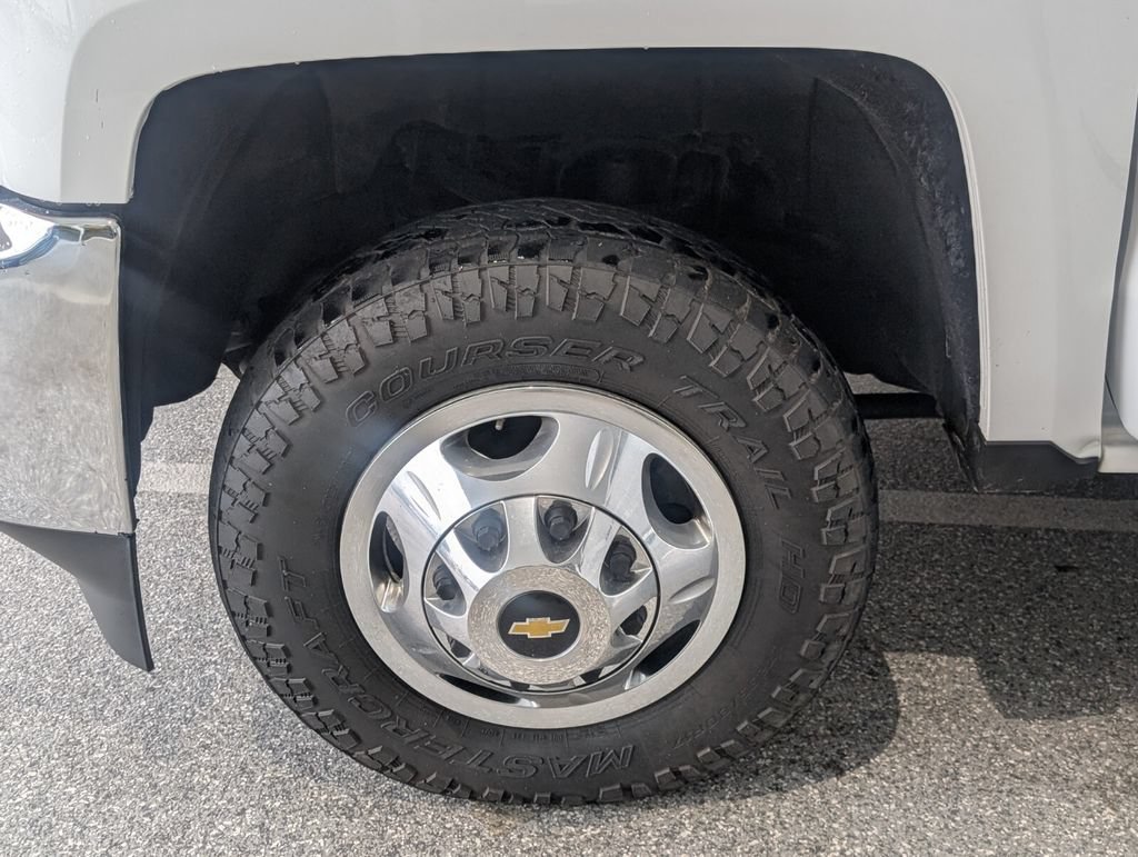Used 2018 Chevrolet Silverado 3500 LT AWD/4WD image 26