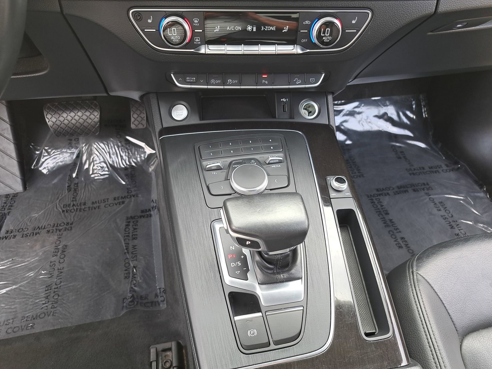 Used 2020 Audi Q5 2.0T Premium w/ Convenience Package image 22