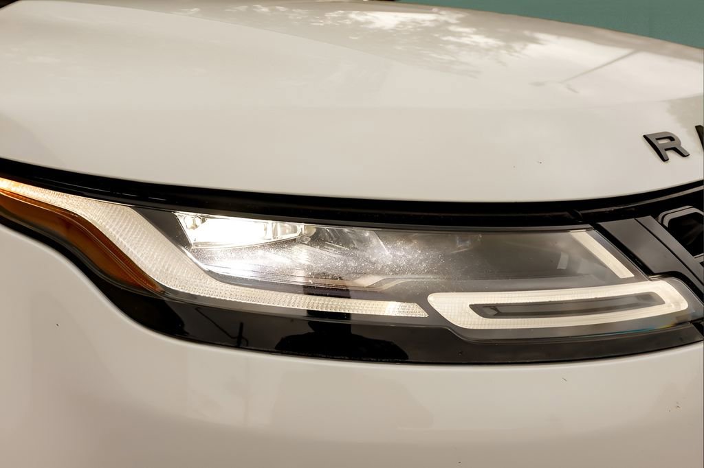 Used 2020 Land Rover Range Rover Evoque SE AWD/4WD image 38