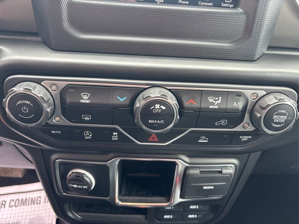 Used 2023 Jeep Gladiator Sport image 31