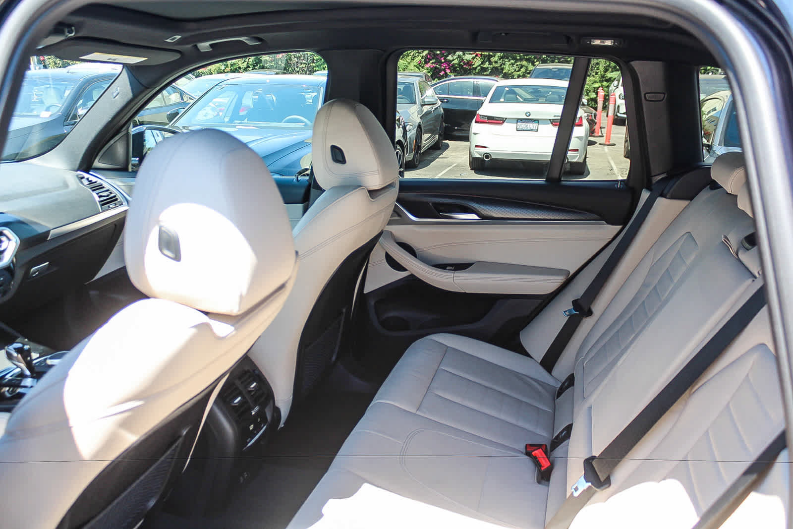 Used 2022 BMW X3 sDrive30i w/ M Sport Package 2 RWD image 17