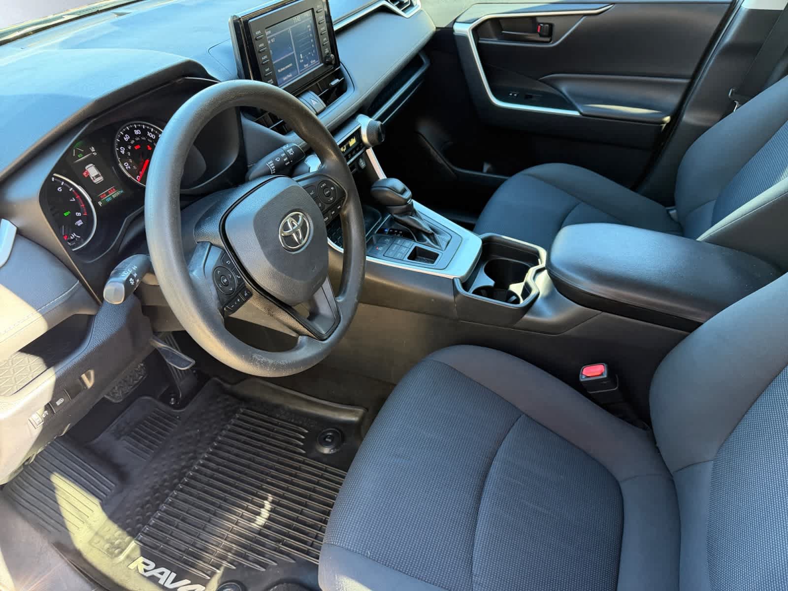 Used 2019 Toyota RAV4 LE w/ All Weather Liner Package AWD/4WD image 13