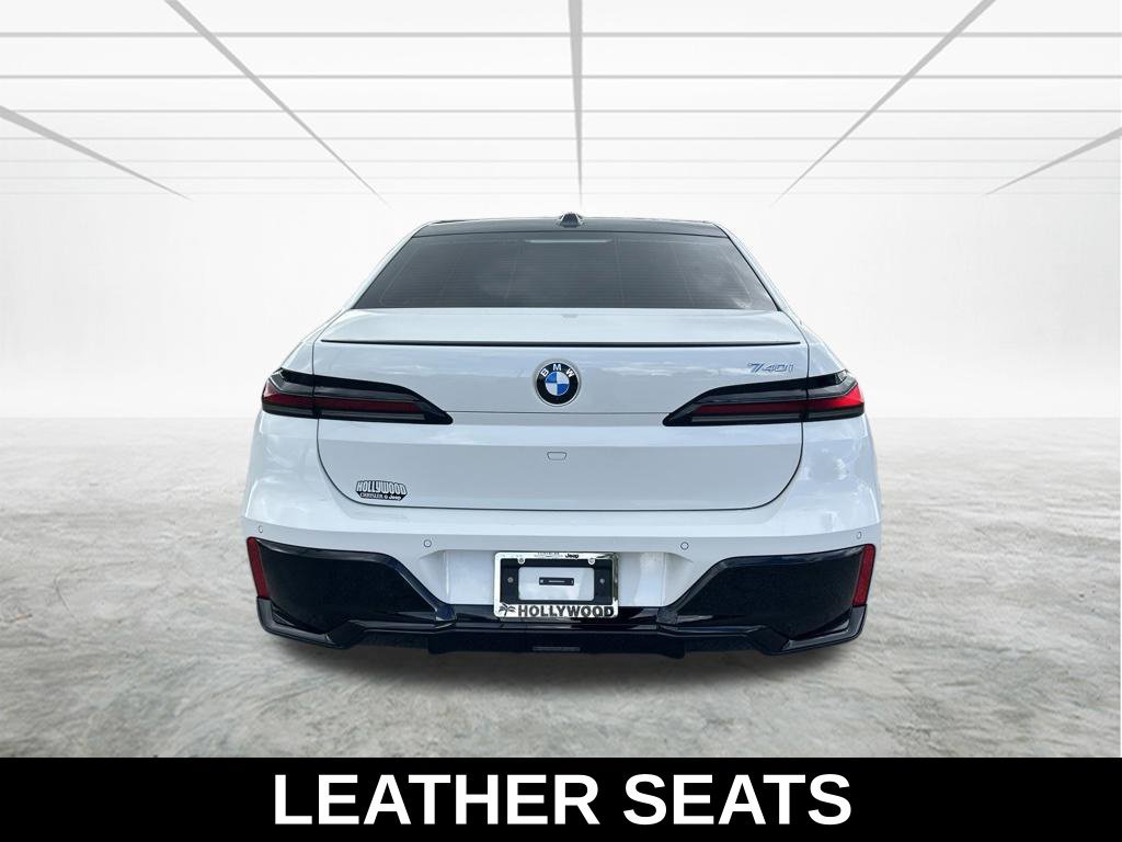 Used 2026 BMW 740i RWD image 6
