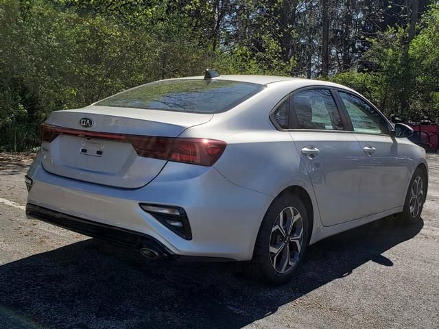 Used 2019 Kia Forte LXS FWD image 3