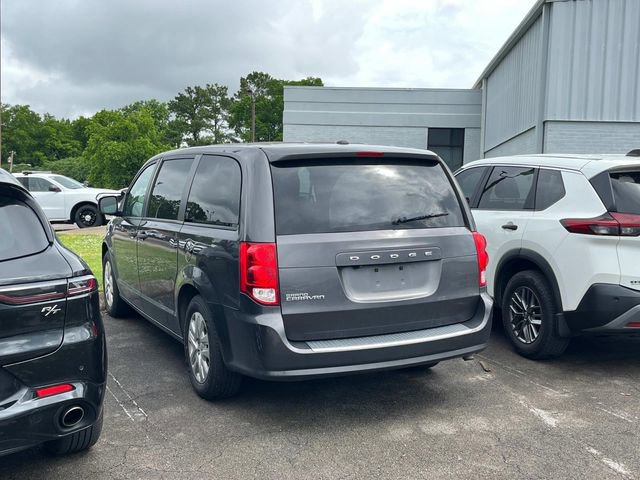 Used 2019 Dodge Grand Caravan SE w/ UConnect Hands-Free Group FWD image 5