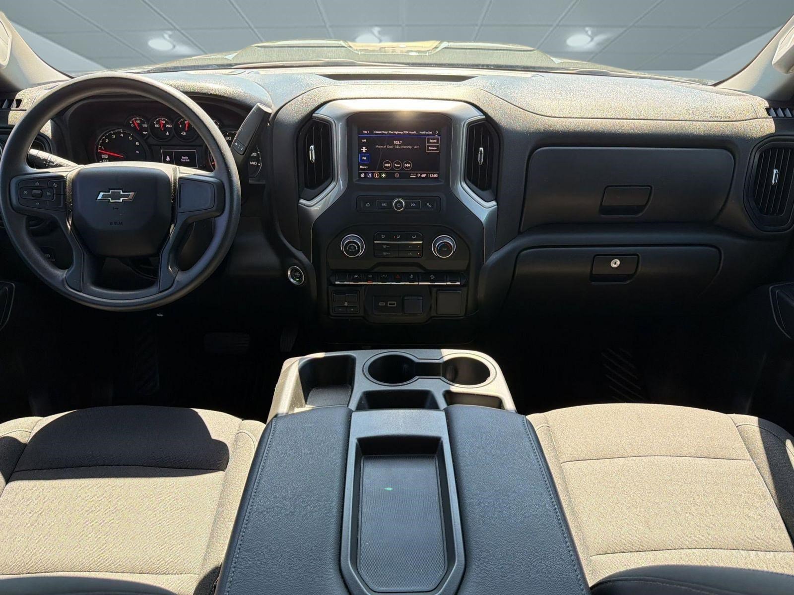 Used 2024 Chevrolet Silverado 1500 Custom Trail Boss w/ LPO, Dark Essentials Package image 15