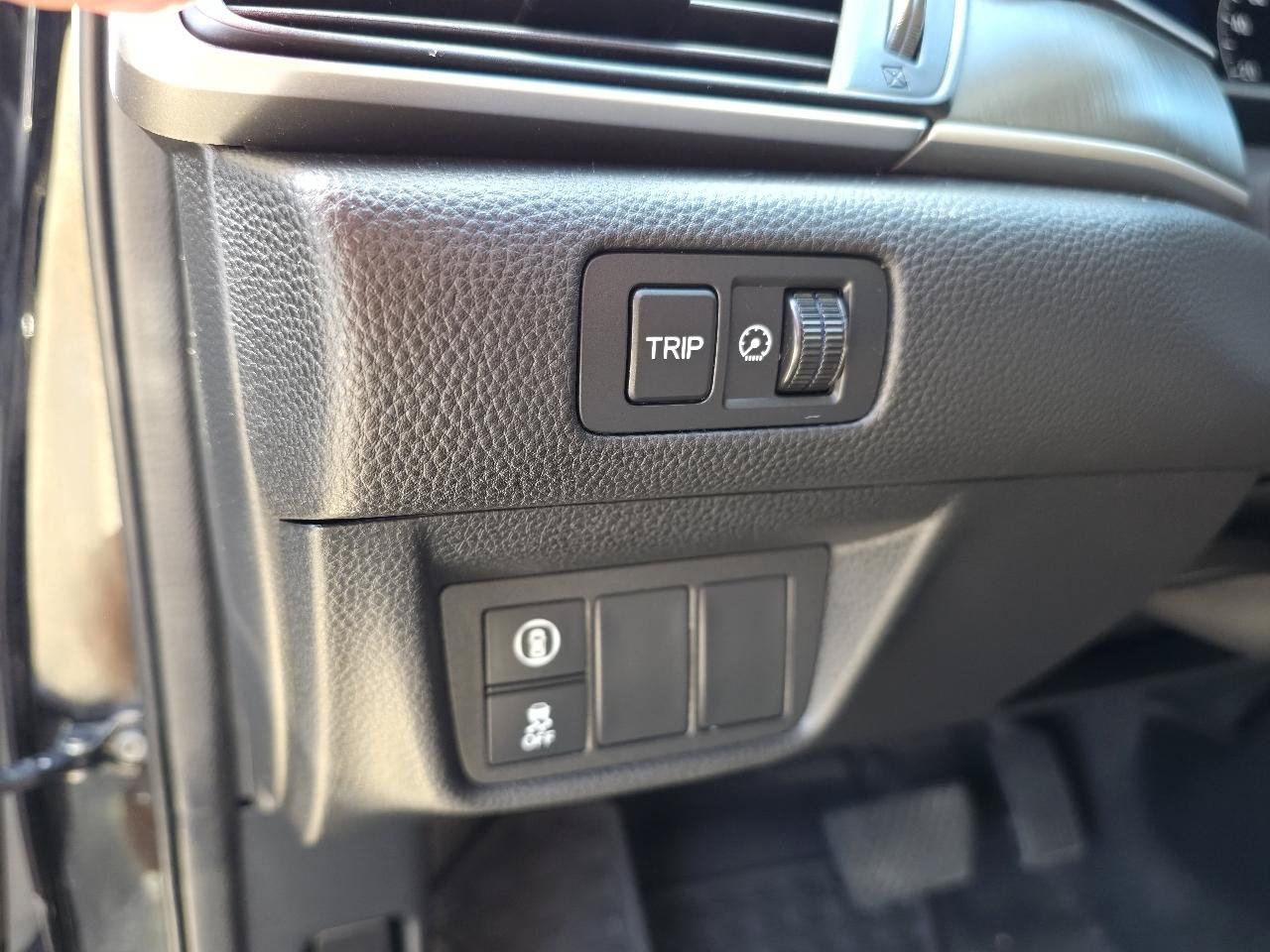 Used 2018 Honda Accord LX image 23
