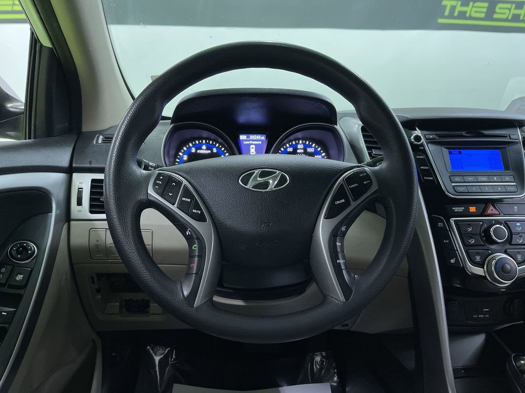 Used 2016 Hyundai Elantra GT image 7