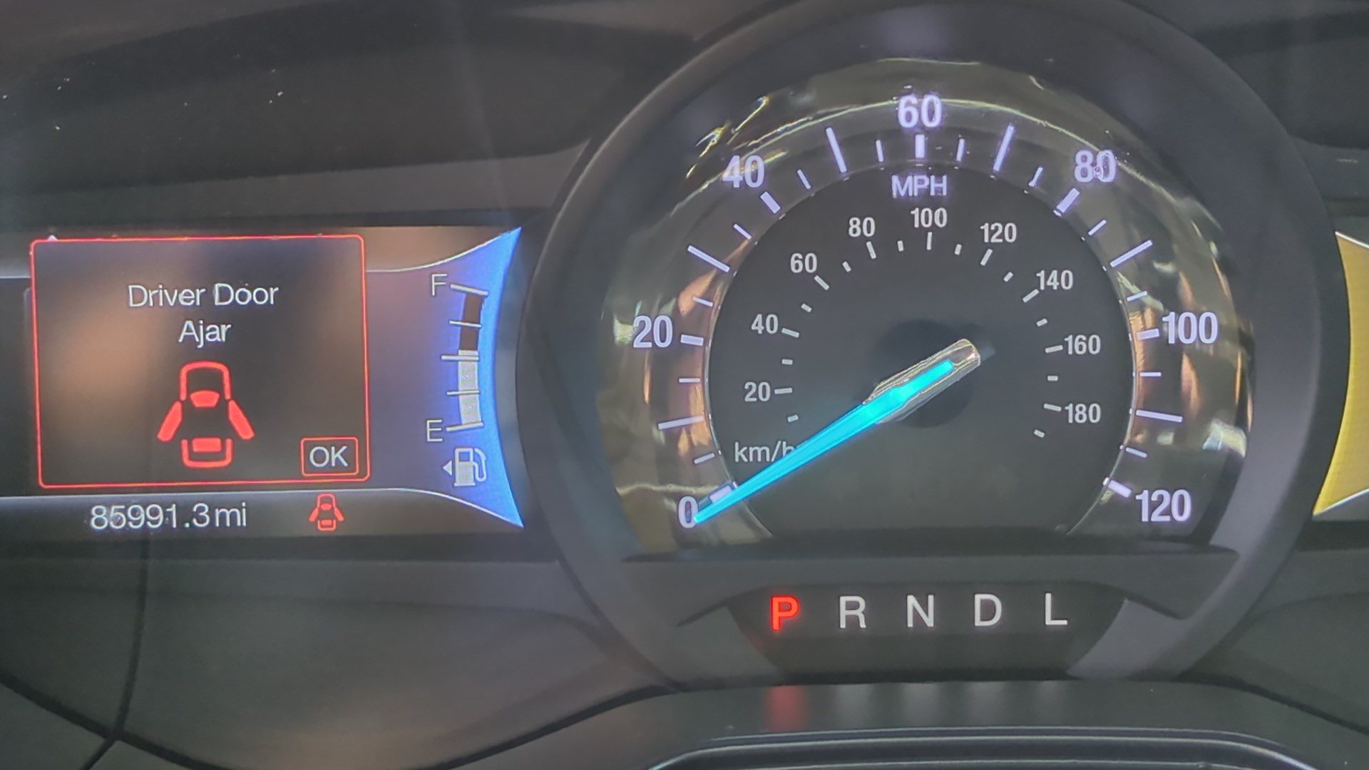 Used 2020 Ford Fusion SE FWD image 19