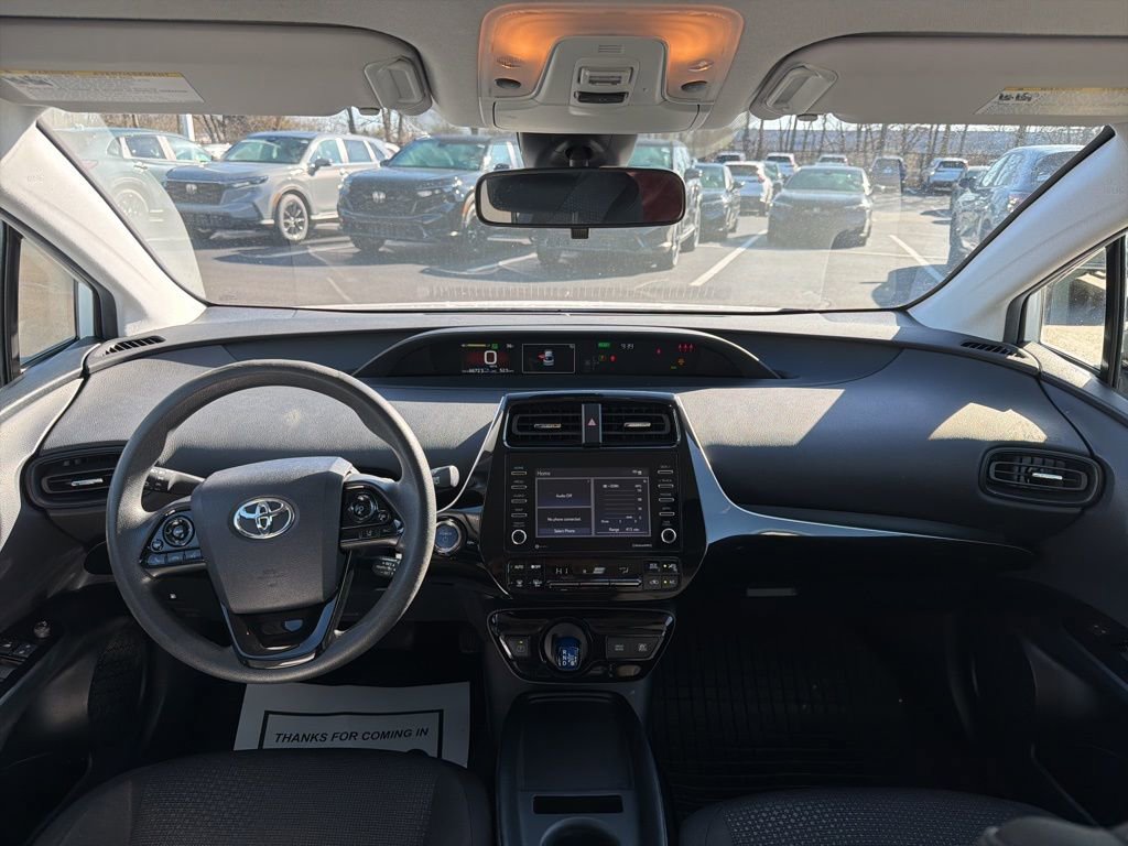 Used 2021 Toyota Prius LE image 11