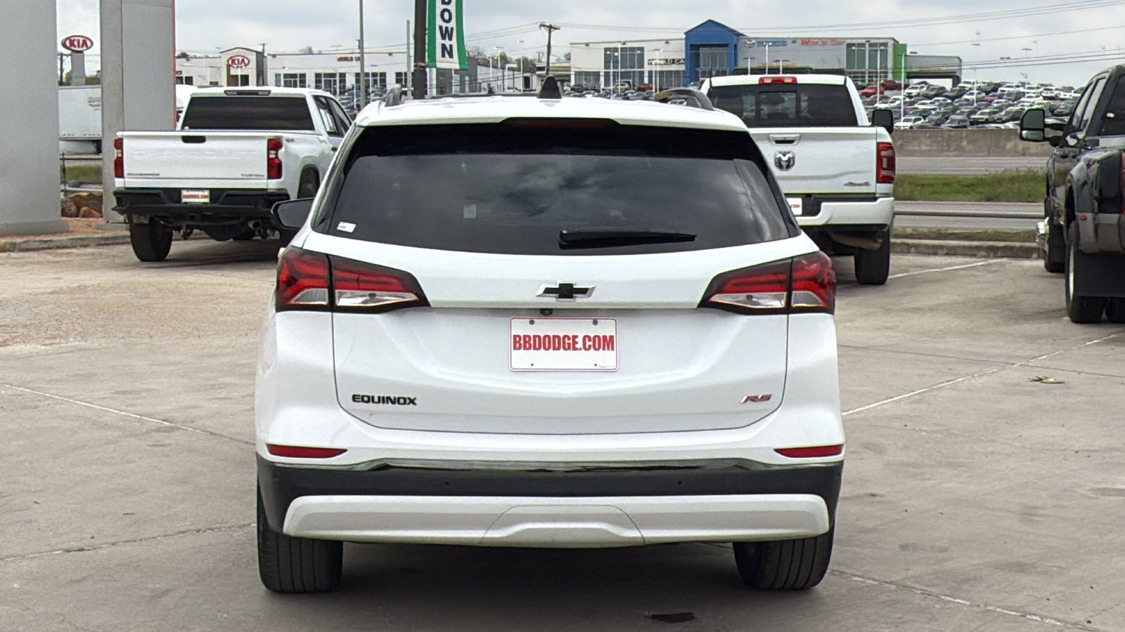 Used 2022 Chevrolet Equinox RS w/ RS Leather Package image 6