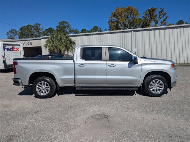 Used 2022 Chevrolet Silverado 1500 LT image 3