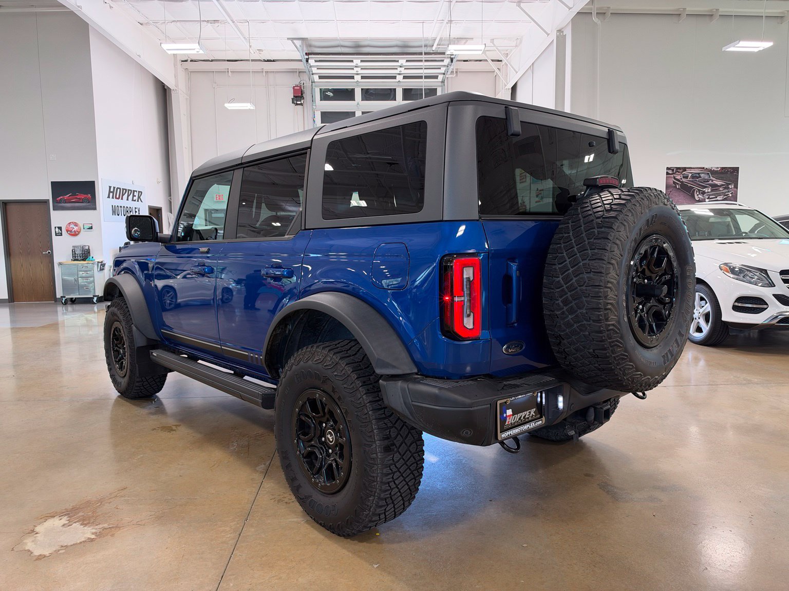 Used 2021 Ford Bronco First Edition AWD/4WD image 5