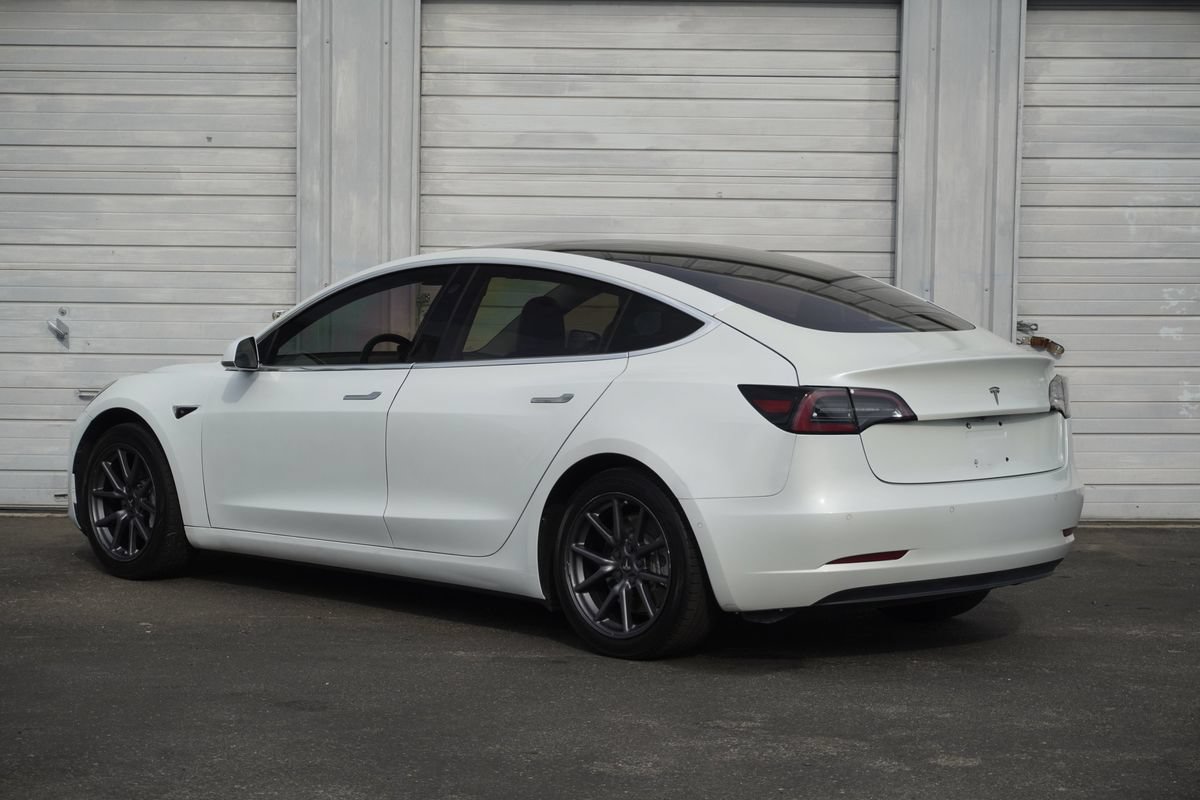Used 2019 Tesla Model 3 Standard Range Plus RWD image 3