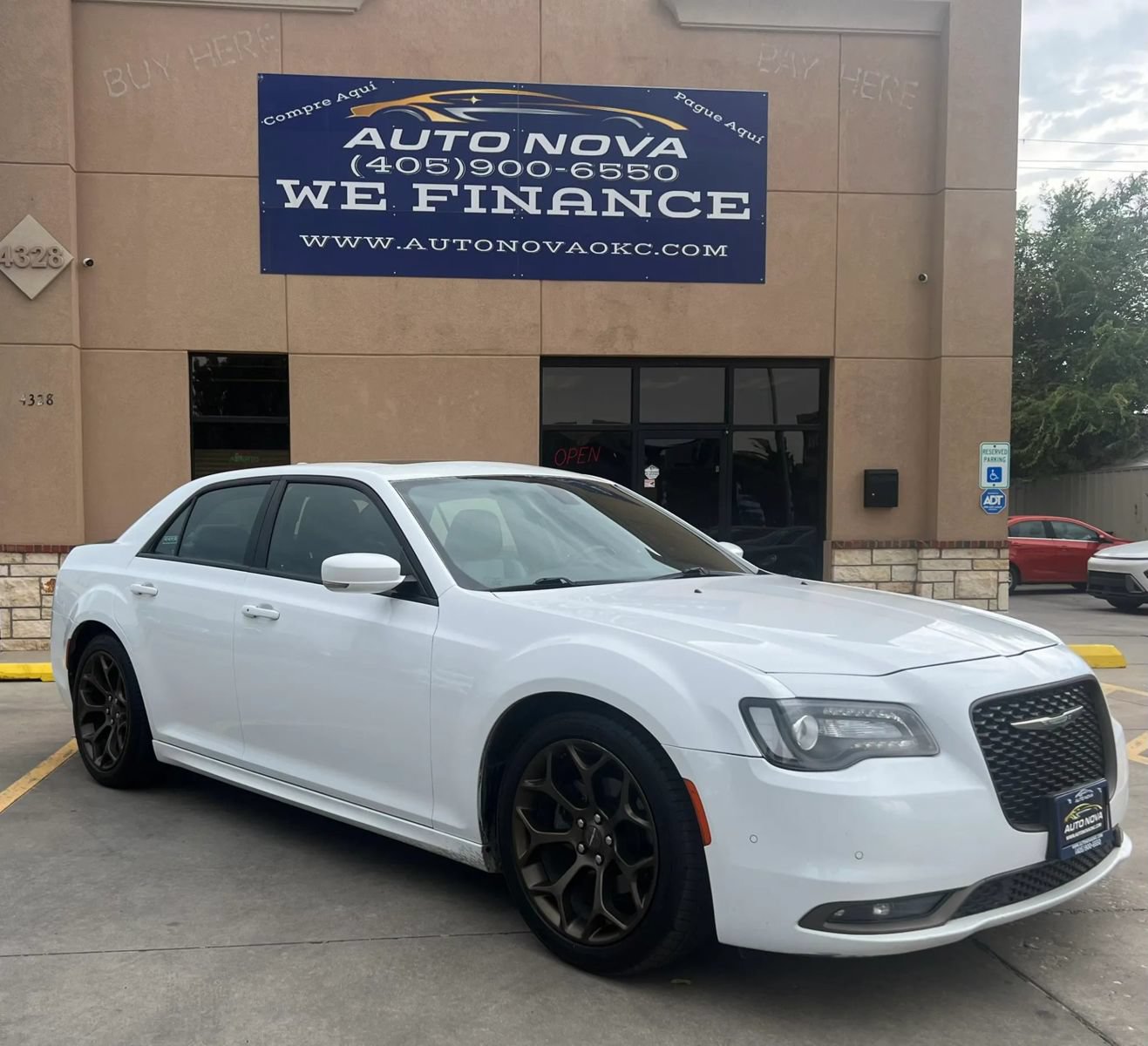 Used 2017 Chrysler 300 S w/ 300S Premium Group RWD image 16
