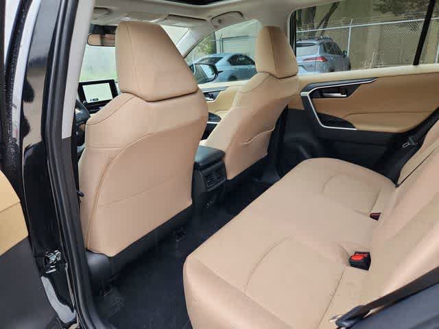 Certified 2025 Toyota RAV4 XLE w/ Convenience Package FWD image 16