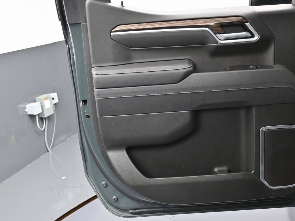 Used 2025 Chevrolet Silverado 1500 LT image 34