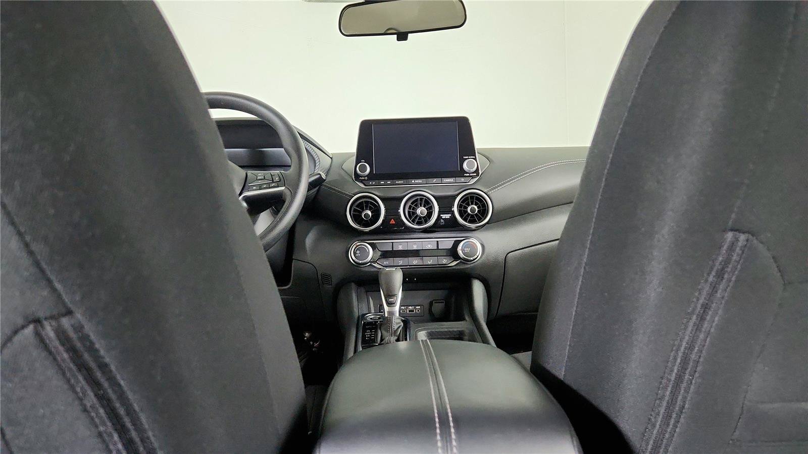 Used 2024 Nissan Sentra SV FWD image 13