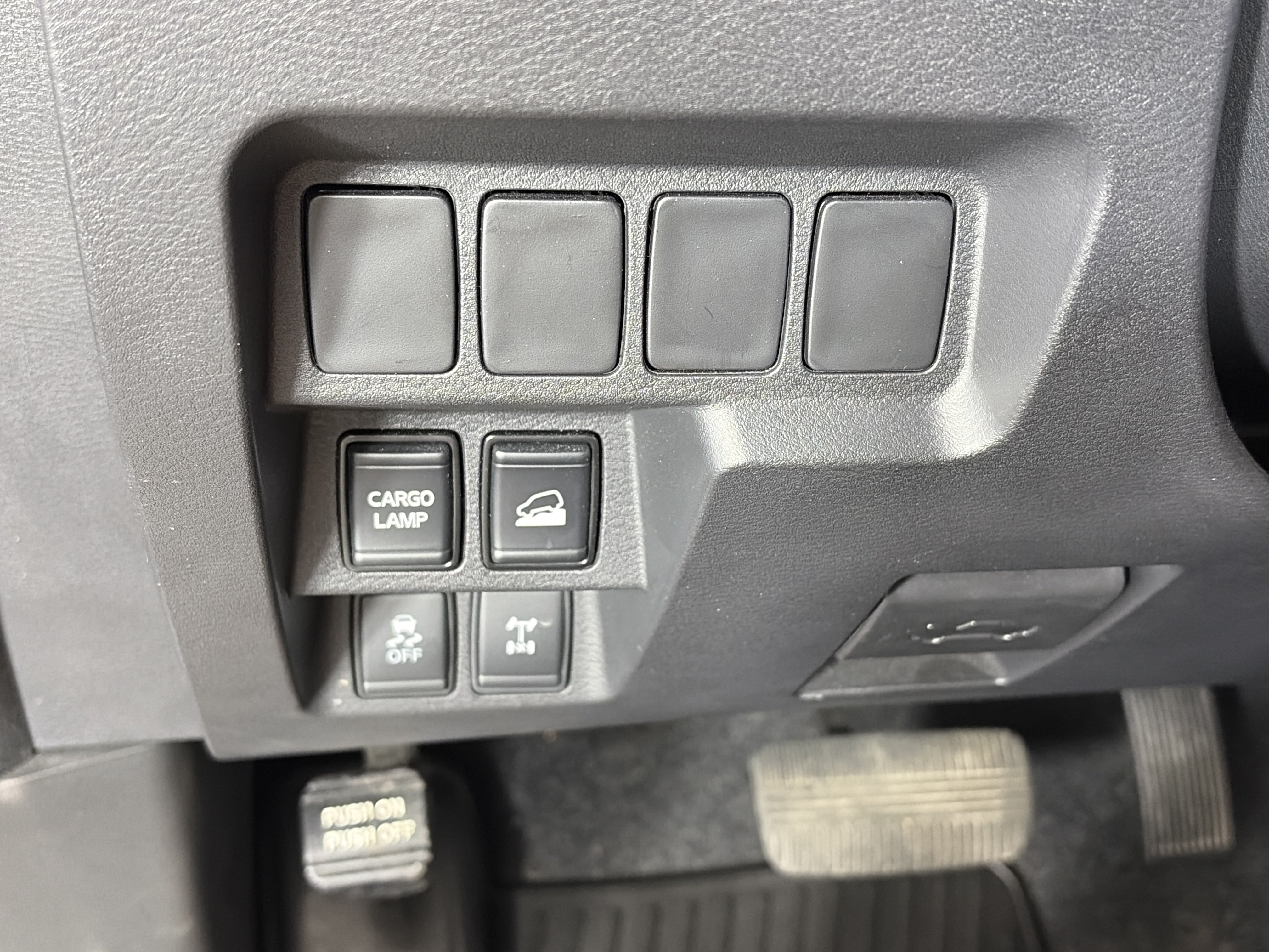 Certified 2023 Nissan Frontier PRO-4X w/ Tow Package AWD/4WD image 27