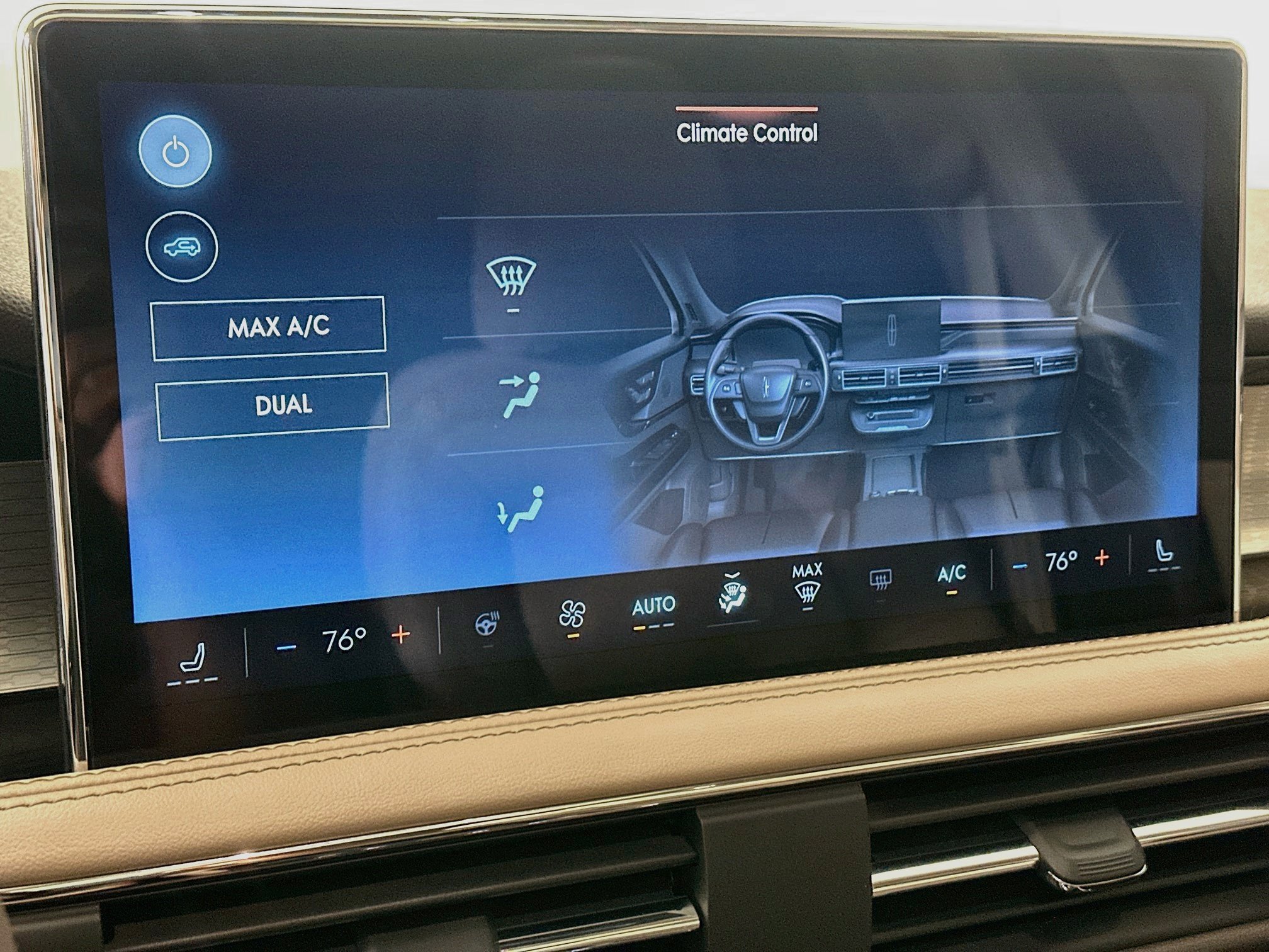 Used 2024 Lincoln Corsair FWD w/ Equipment Group 101A image 24