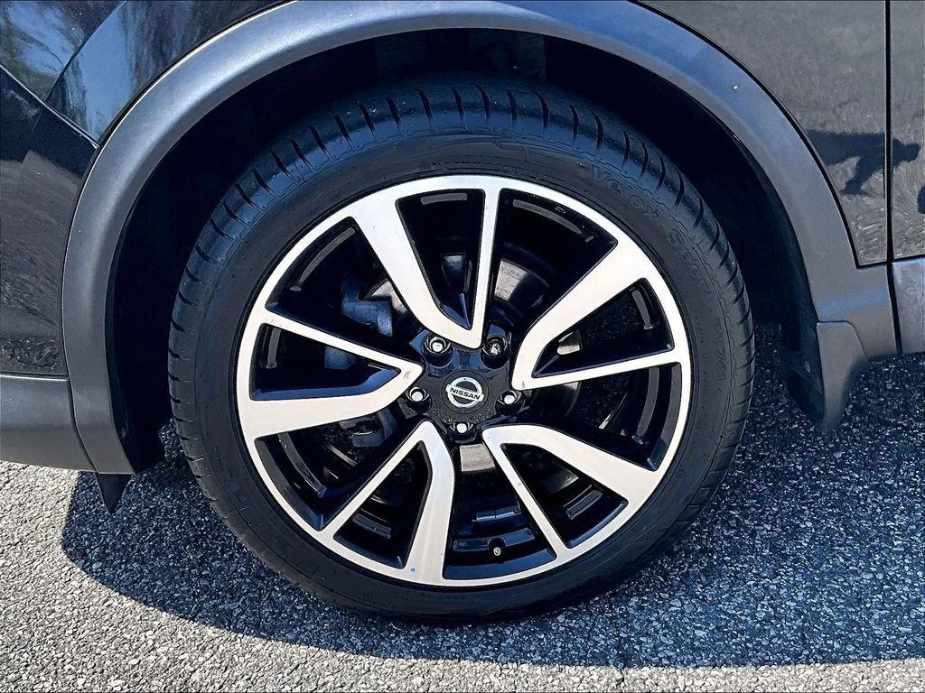 Used 2019 Nissan Rogue Sport SL image 11