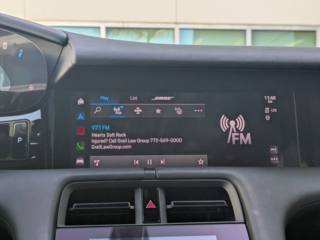 Used 2021 Porsche Taycan image 17