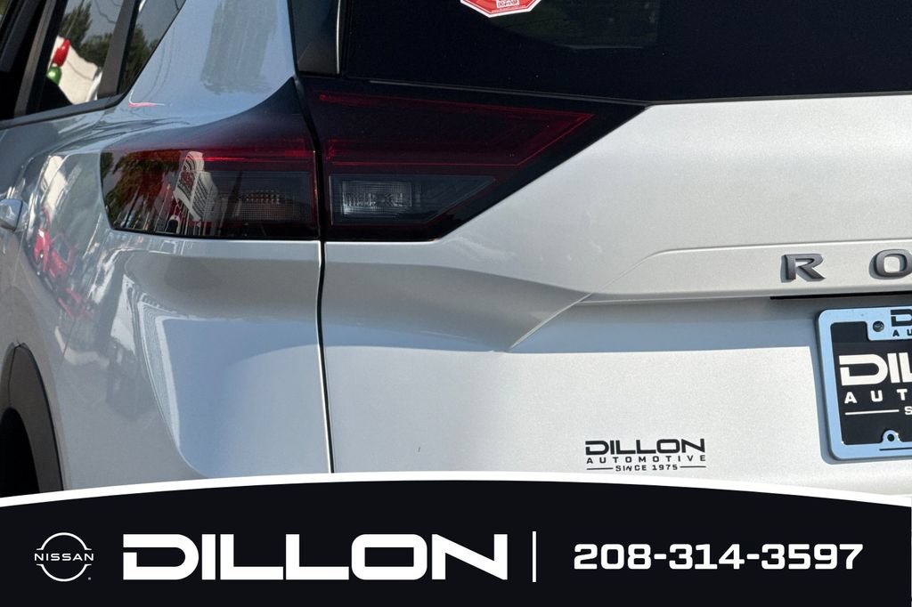 New 2026 Nissan Rogue SV w/ Cold Weather Package AWD/4WD image 28