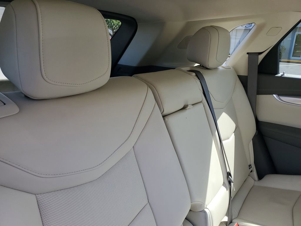 Used 2020 Cadillac XT5 Premium Luxury FWD image 24