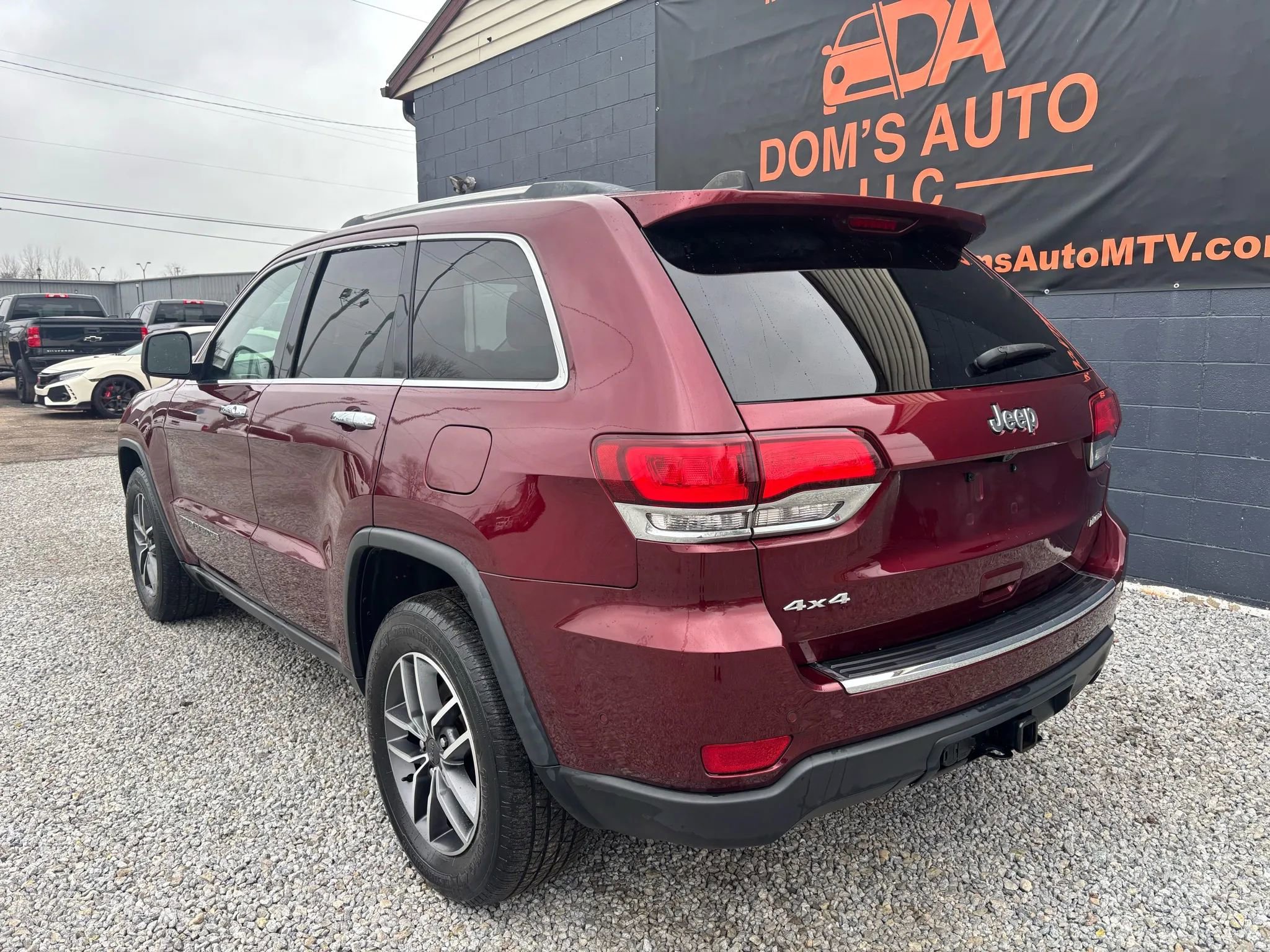 Used 2021 Jeep Grand Cherokee Limited w/ Luxury Group II AWD/4WD image 3