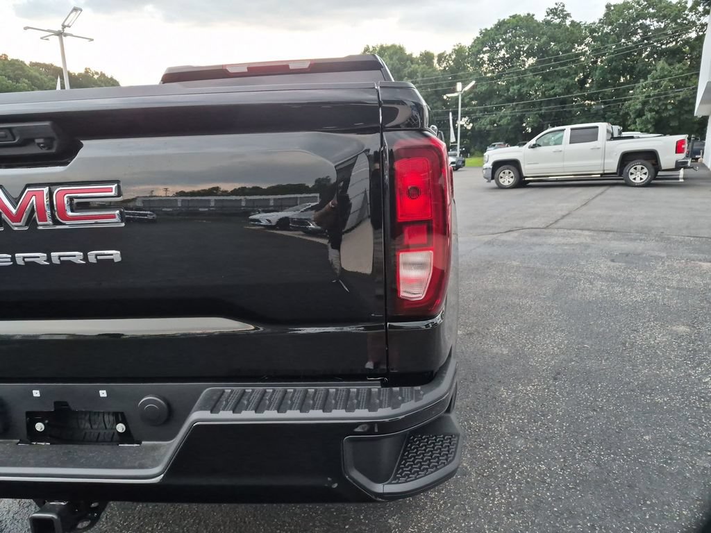 New 2026 GMC Sierra 1500 Pro w/ Graphite Edition AWD/4WD image 7