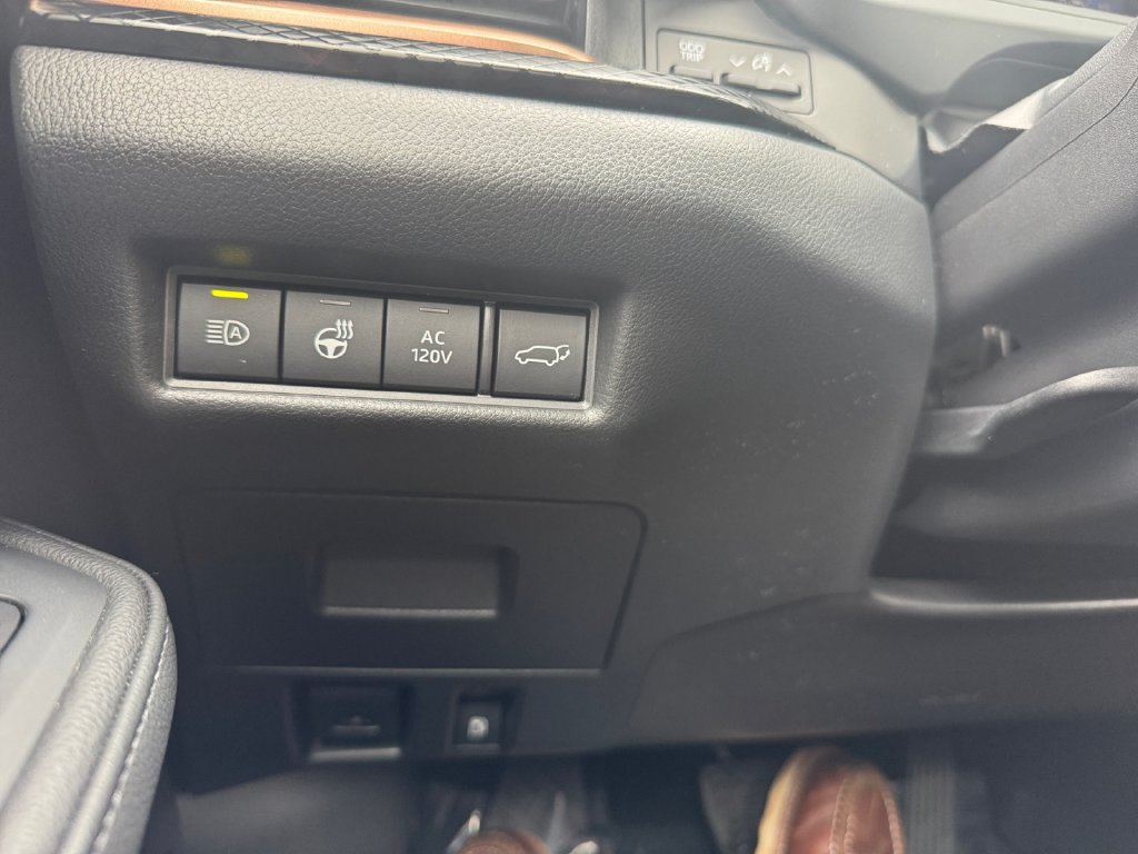 Used 2026 Toyota Grand Highlander AWD Hybrid image 28