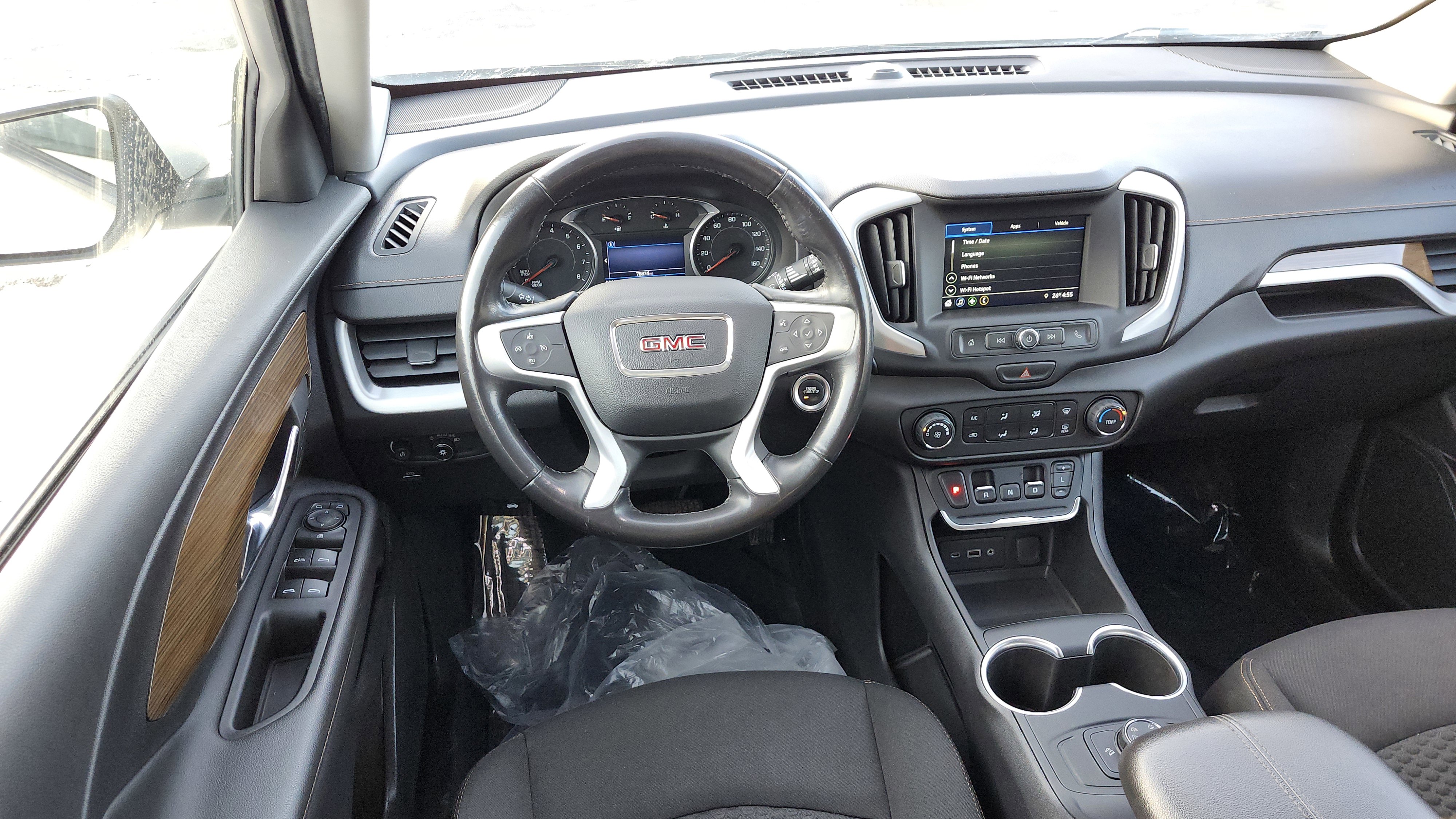 Used 2019 GMC Terrain SLE w/ LPO, Floor Liner Package image 24