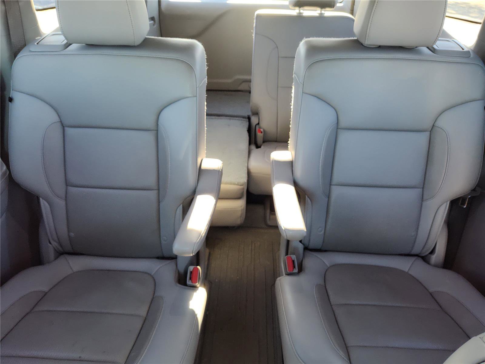 Used 2020 GMC Acadia SLT w/ Driver Alert Package II image 27