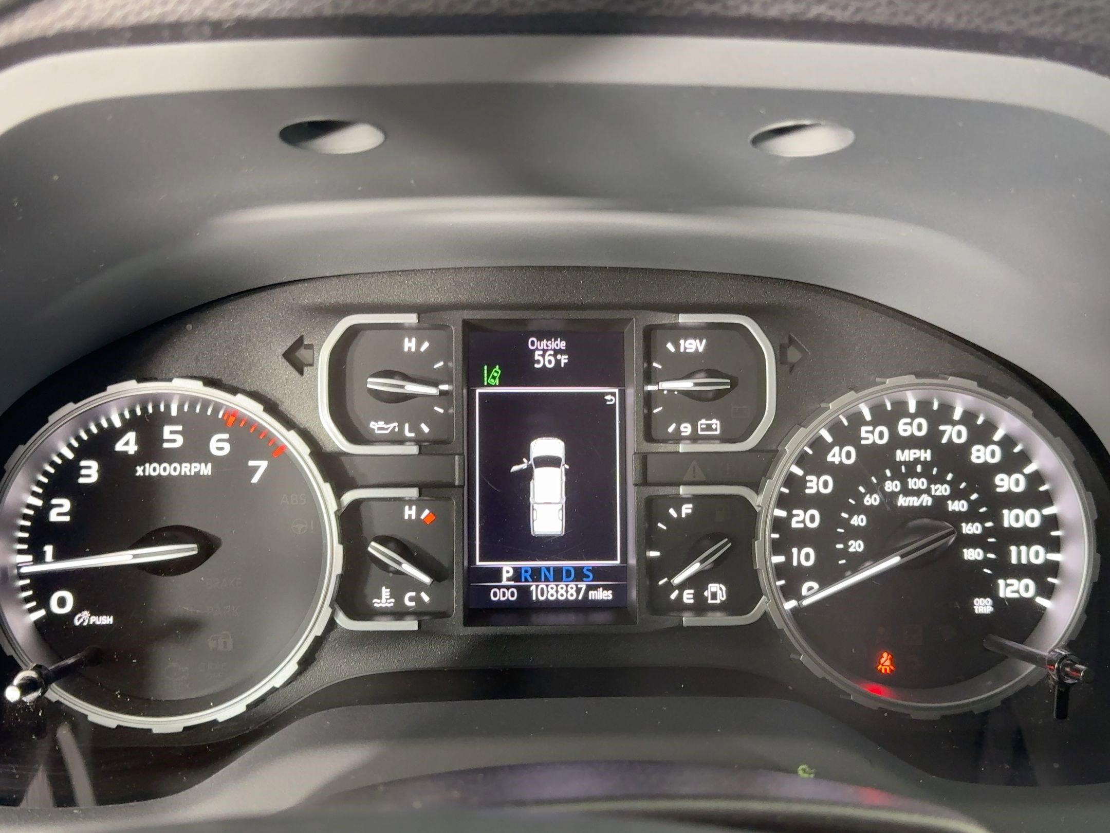 Used 2019 Toyota Tundra SR5 w/ SR5 Upgrade Package image 18