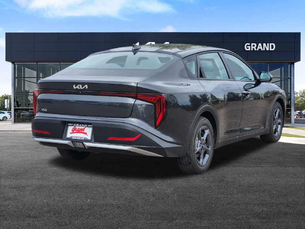 New 2027 Kia K4 FWD image 5