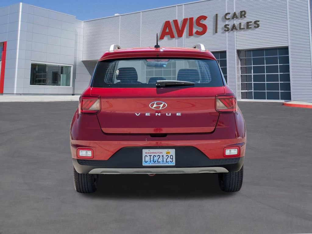 Used 2025 Hyundai Venue SEL FWD image 7