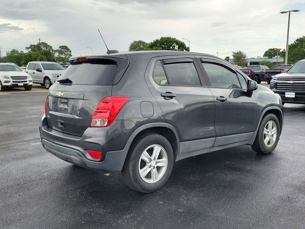 Used 2020 Chevrolet Trax LS FWD image 6