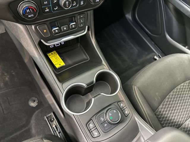 Used 2021 GMC Terrain SLE w/ Driver Convenience Package image 20