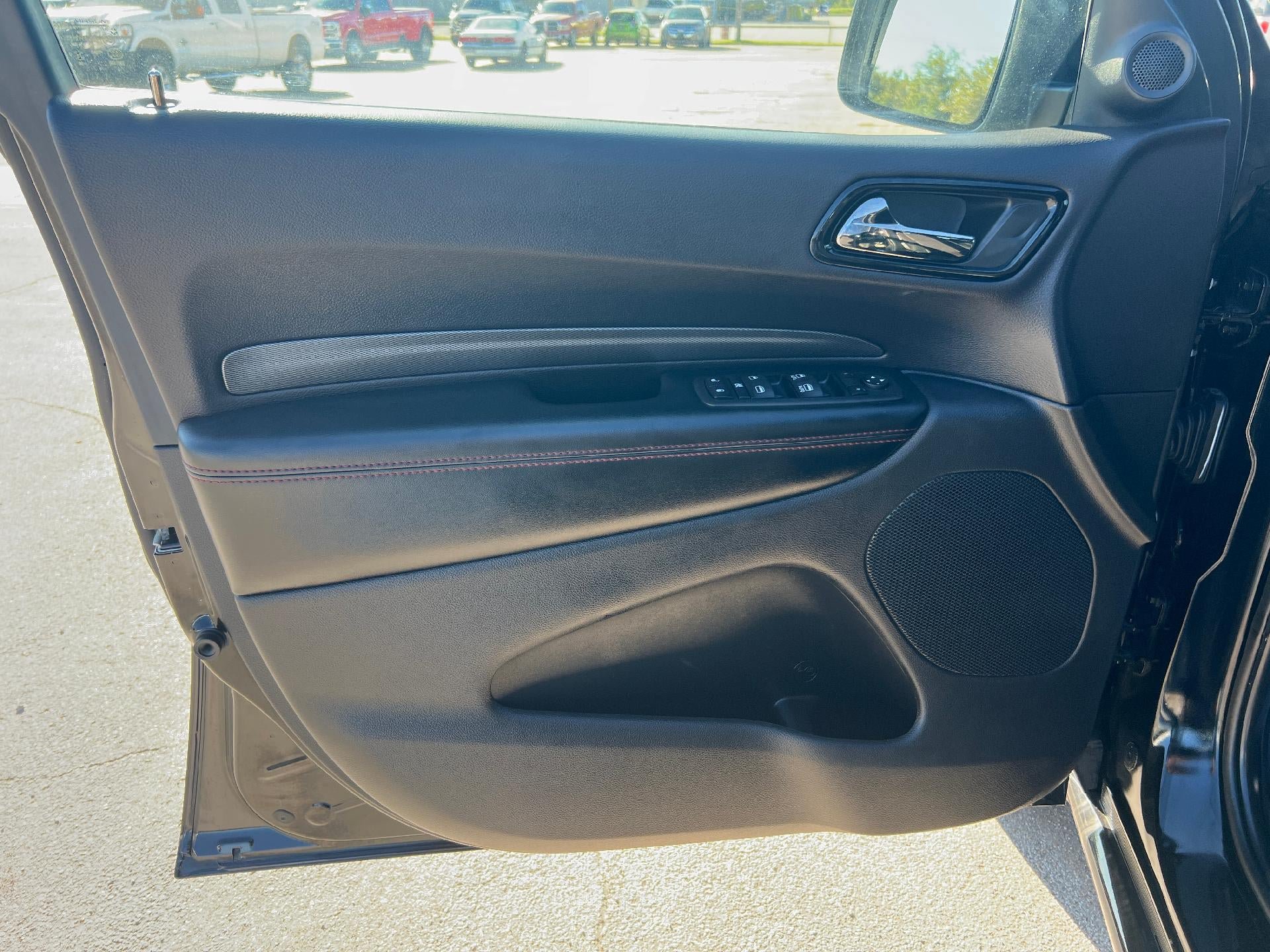 Used 2025 Dodge Durango GT AWD/4WD image 12