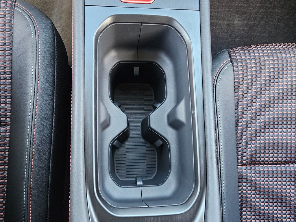 New 2026 Nissan Kicks SR image 21