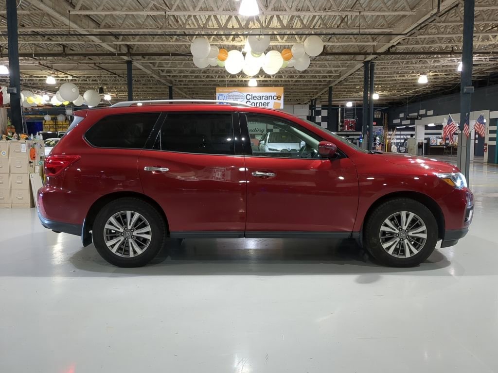 Used 2018 Nissan Pathfinder S AWD/4WD image 6