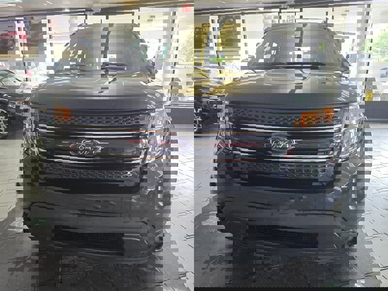 Used 2015 Ford Explorer Limited image 3