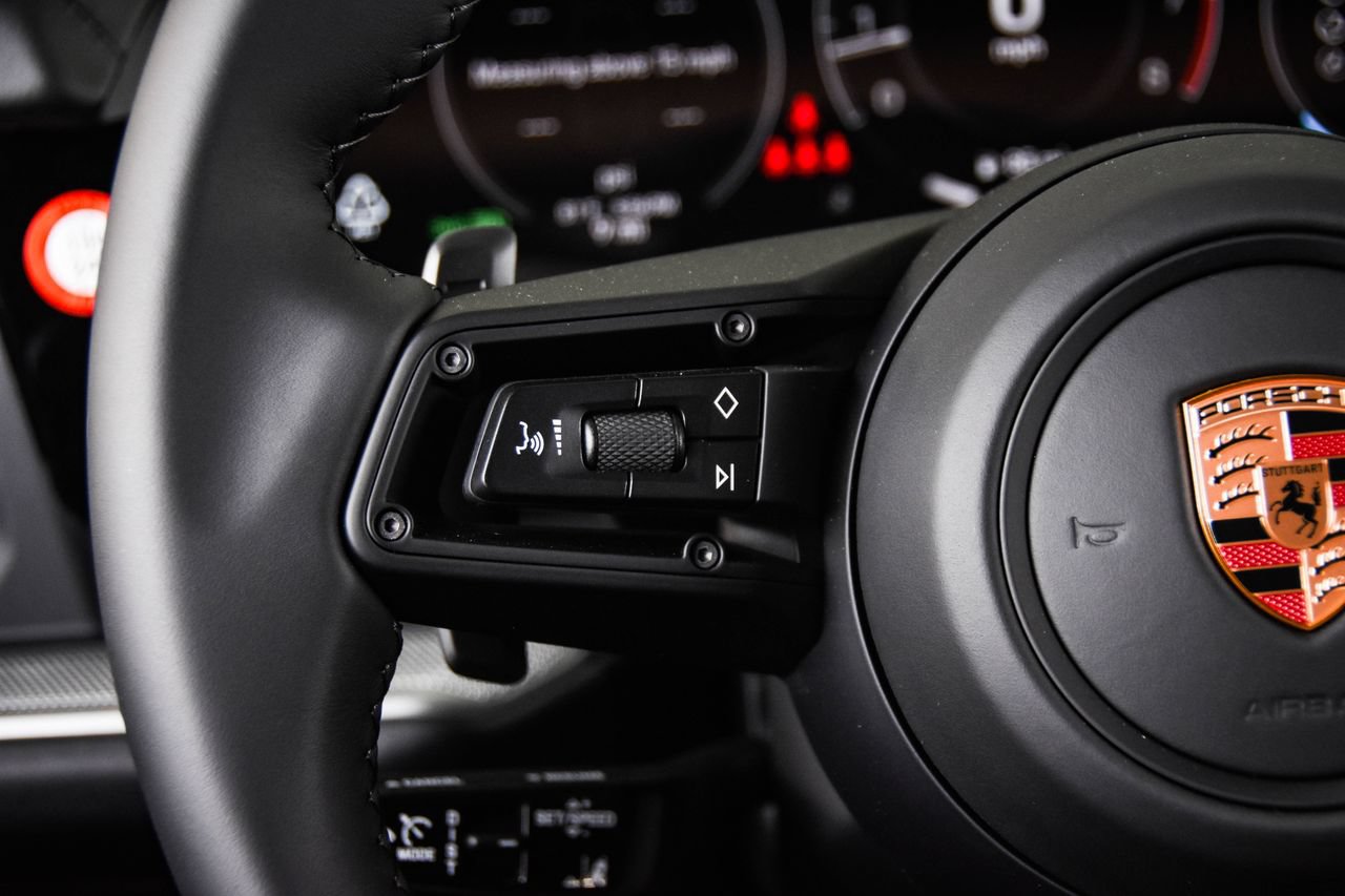 New 2026 Porsche Cayenne Coupe AWD/4WD image 16
