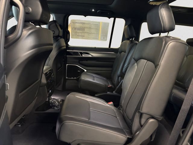 New 2026 Jeep Grand Wagoneer L Limited AWD/4WD image 14