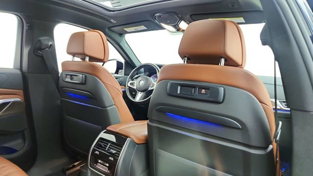 Used 2022 BMW X6 xDrive40i w/ Executive Package image 27